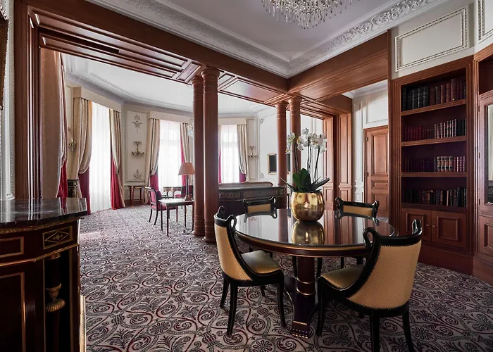 Du Palais Biarritz, In The Unbound Collection By Hyatt ביאריץ