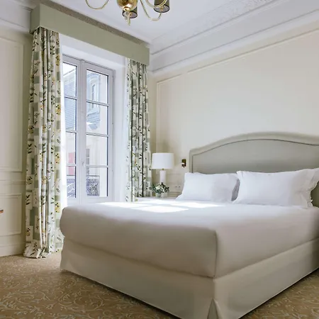 Отель Du Palais Biarritz, In The Unbound Collection By Hyatt 5*