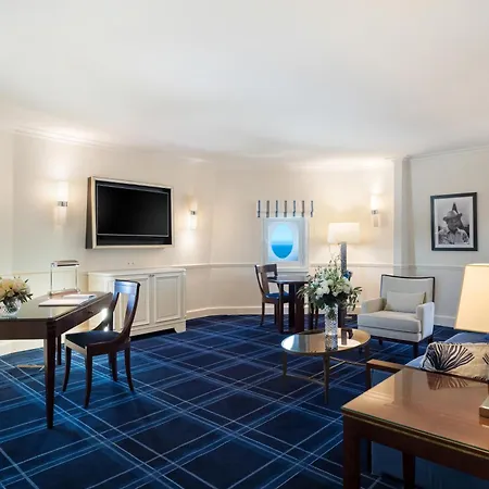 Du Palais Biarritz, In The Unbound Collection By Hyatt Отель 5*