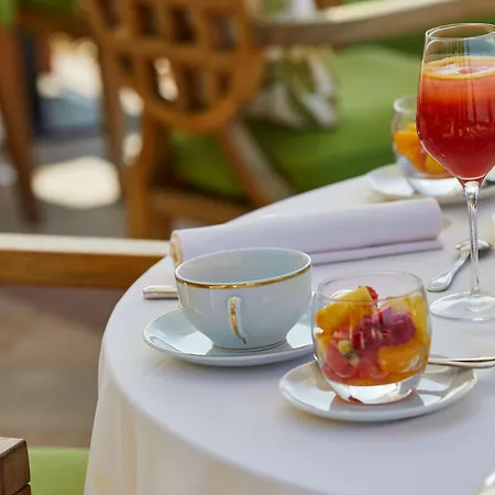 Du Palais Biarritz, In The Unbound Collection By Hyatt Hotel Biarritz