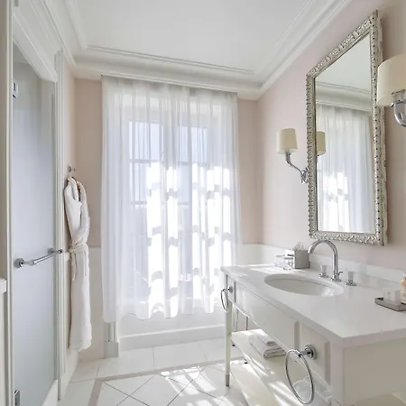 Du Palais Biarritz, In The Unbound Collection By Hyatt 5*
