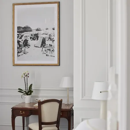 Отель Du Palais Biarritz, In The Unbound Collection By Hyatt 5*