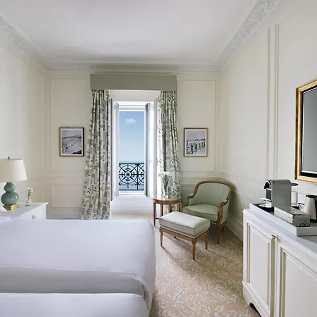 Du Palais Biarritz, In The Unbound Collection By Hyatt Hotel Biarritz