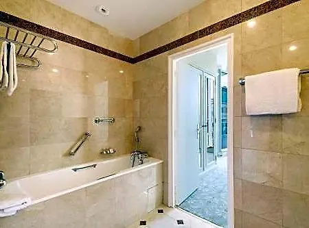 Du Palais Biarritz, In The Unbound Collection By Hyatt فندق