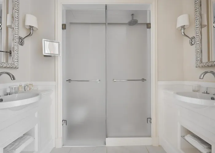 Du Palais Biarritz, In The Unbound Collection By Hyatt Biarritz